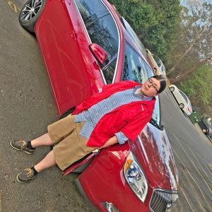 Meet your Posher, Courtney